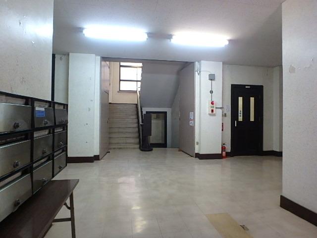 ホール②
