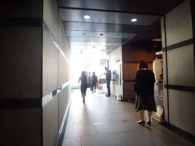 ホール②