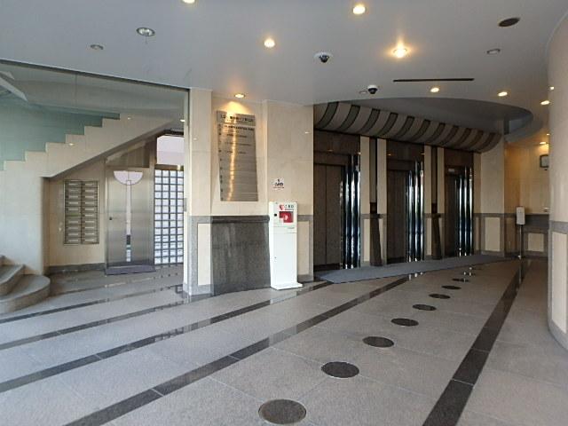ホール①