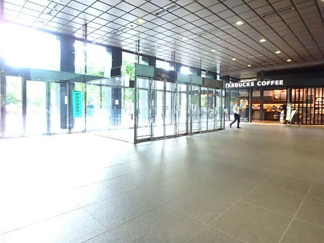 ホール④