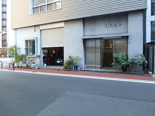 平沢ビルエントランス①