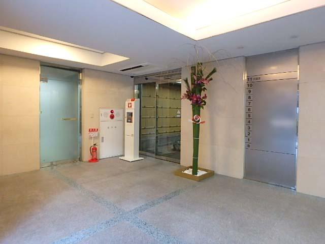 ホール①