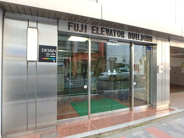 冨士エレベータービルエントランス①