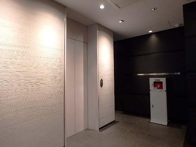 ホール①