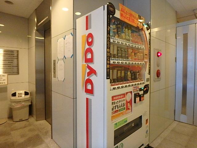 ホール①