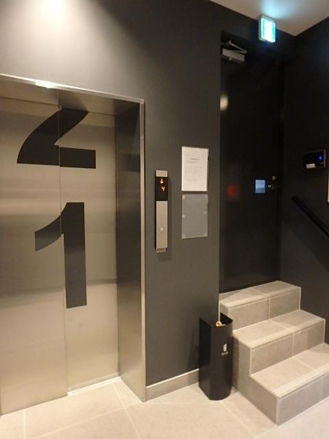 ホール②