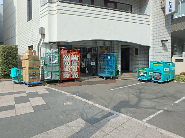 エントランス①