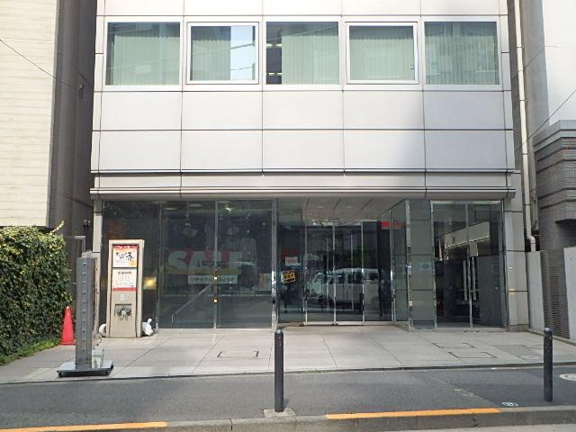 エントランス①