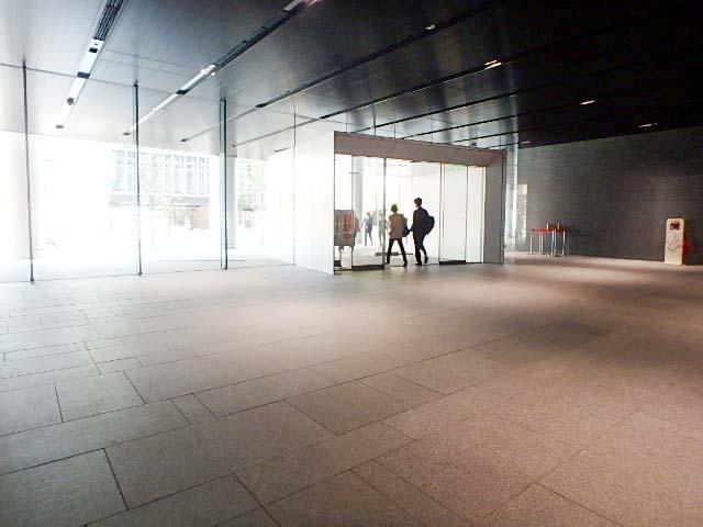 ホール③