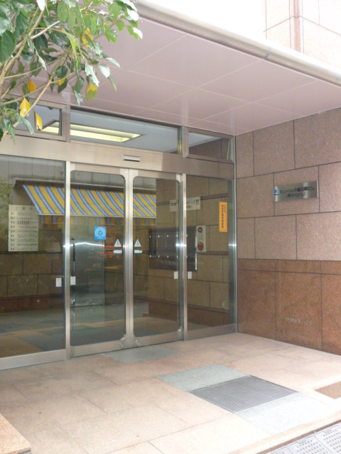 ヒューリック飯田橋ビルエントランス①