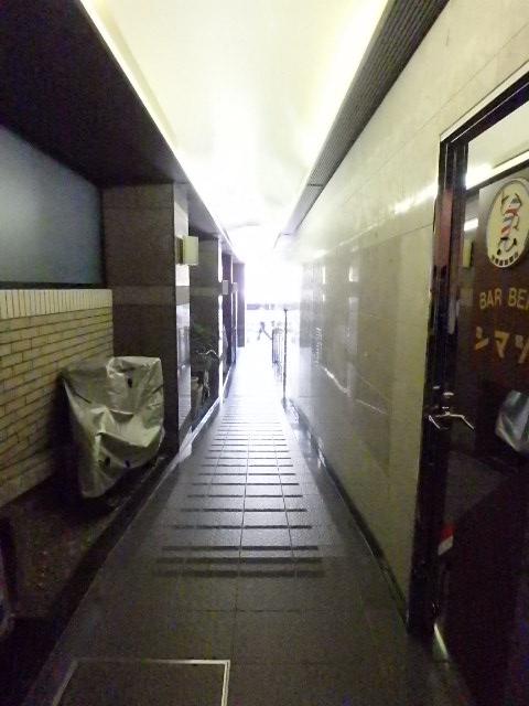 ホール④