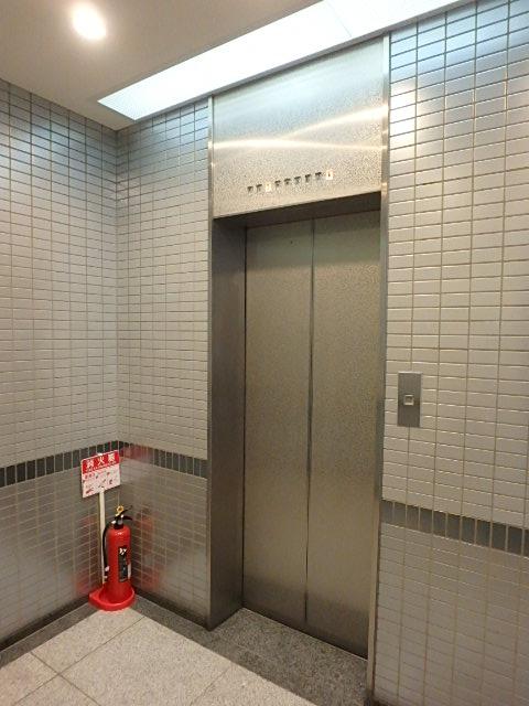 ホール②