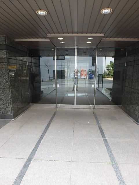 エントランス①
