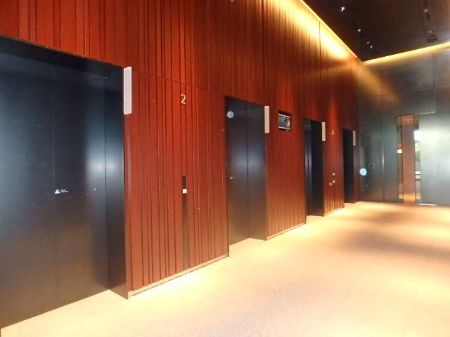 ホール②