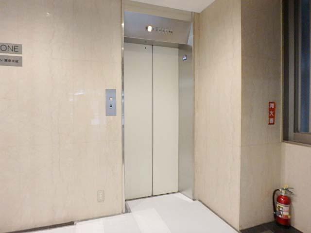 ホール②