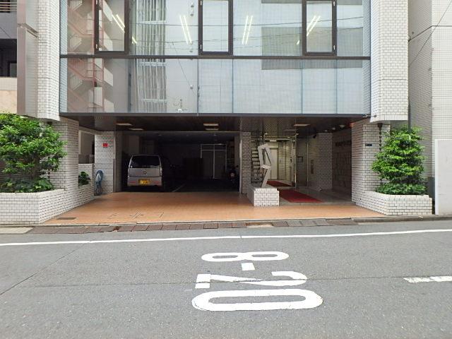 エントランス①