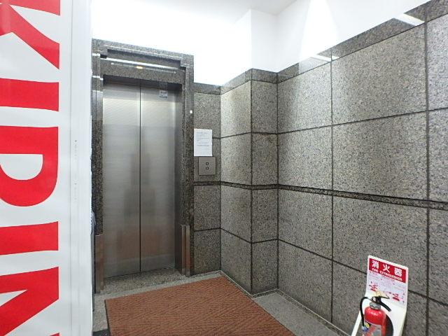 第２秩父屋ビルホール①