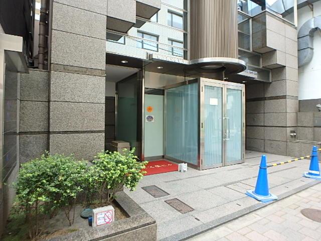 第２秩父屋ビルエントランス①