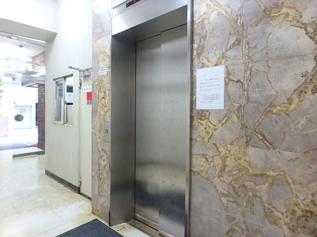 ホール③