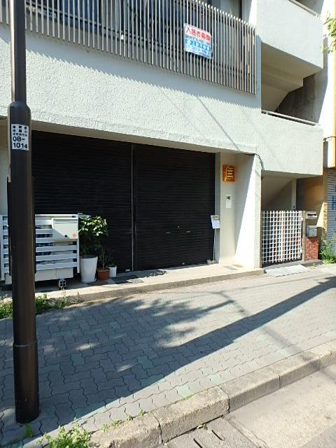歌代ビルエントランス①