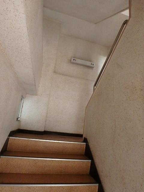 ホール②
