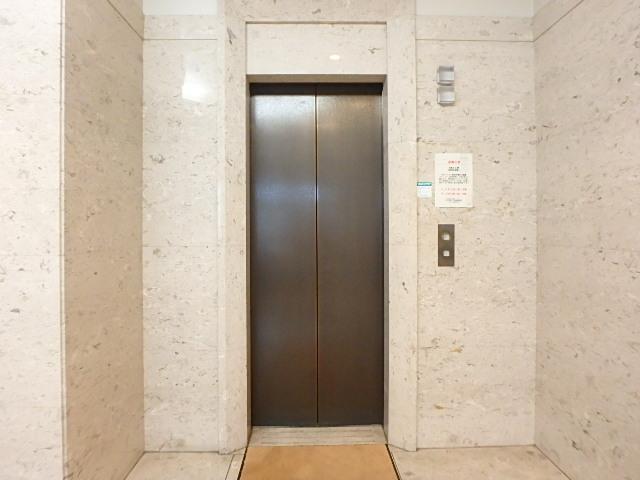 ホール②