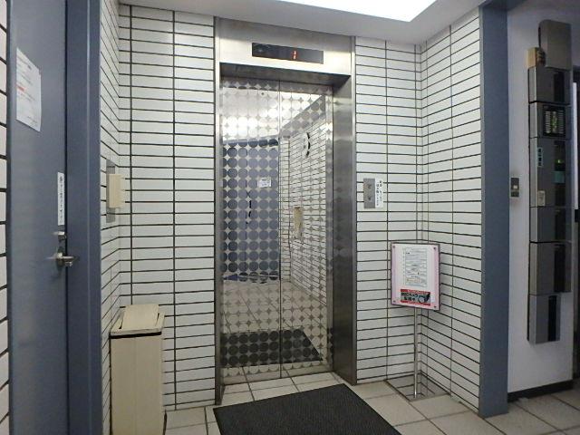 ホール②