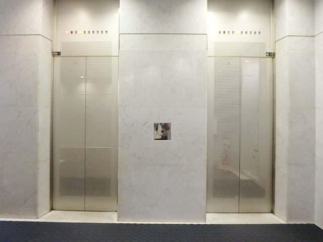 ホール②