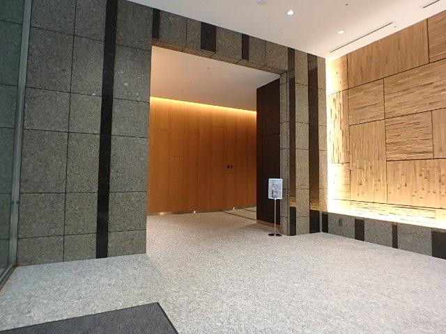 ホール①