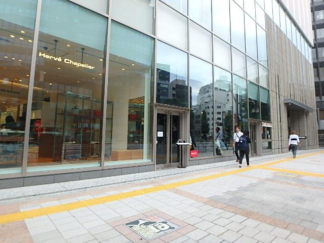 エントランス①