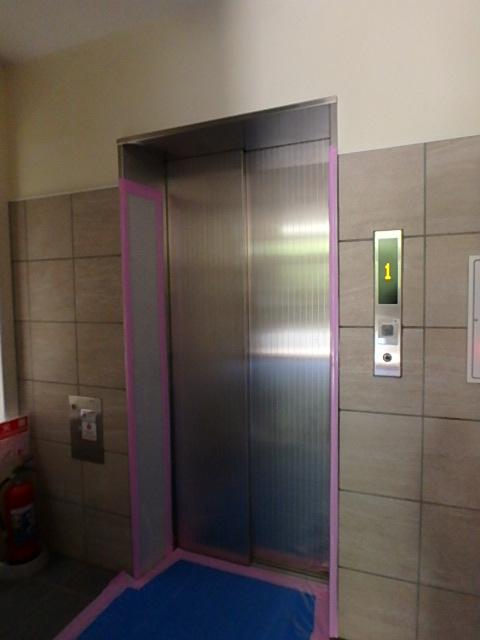 ホール②