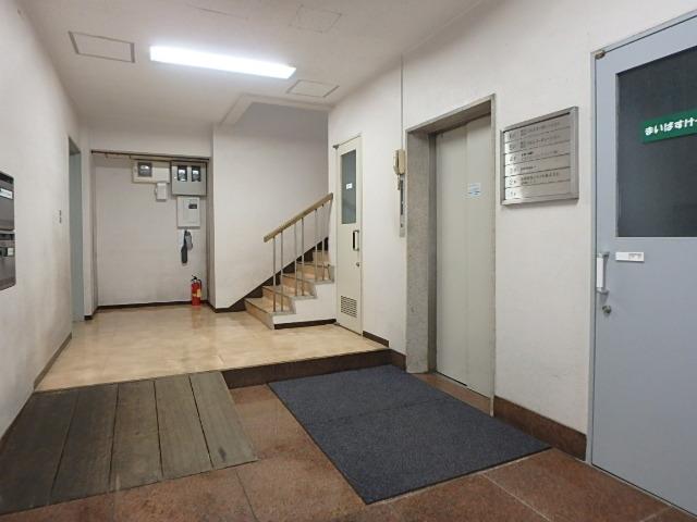 ホール①
