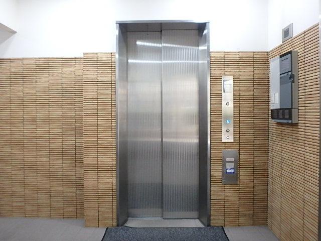 ホール②
