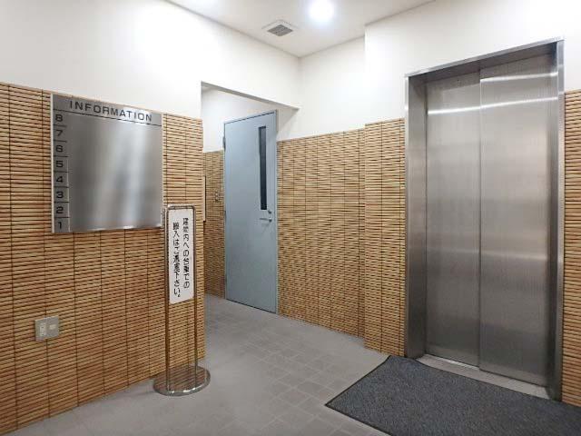 ホール①