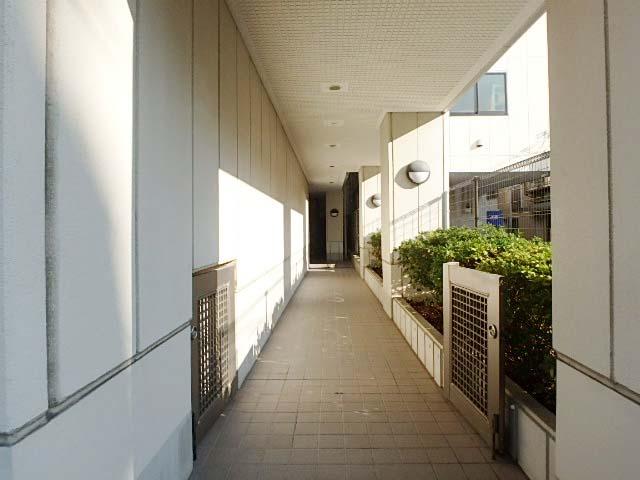 エントランス②