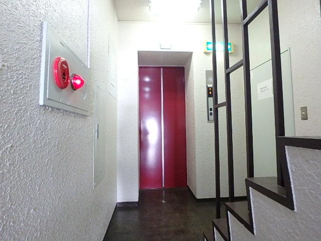 ホール②