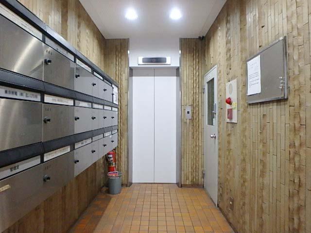 ホール①