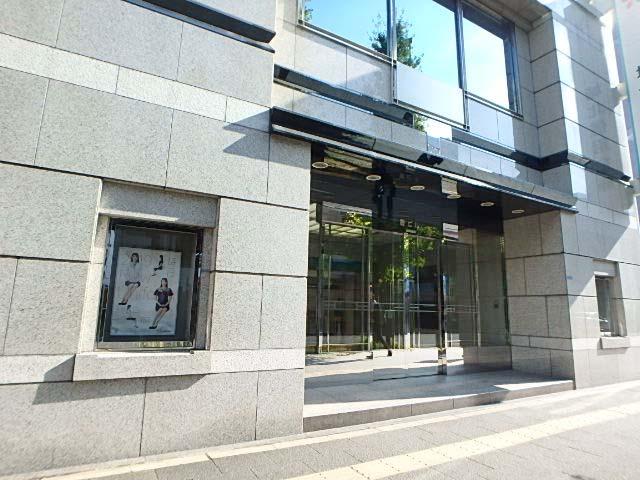 豊ビルエントランス①