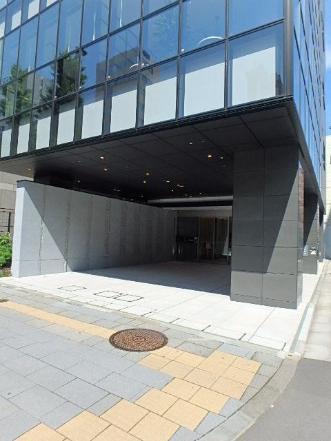 阪急阪神上野御徒町ビルエントランス①