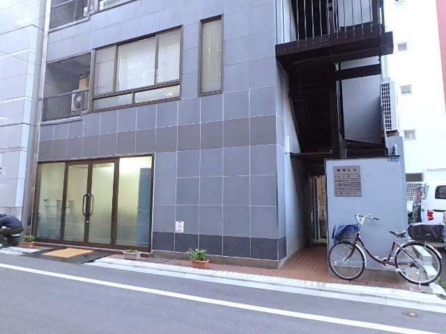 エントランス①