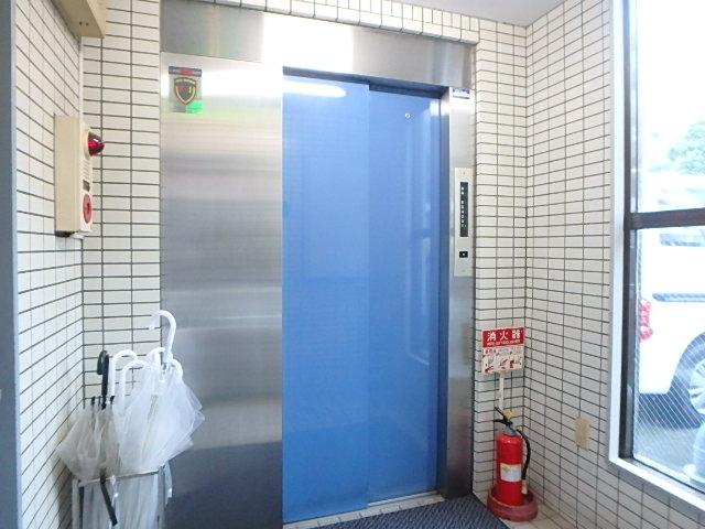 ホール①