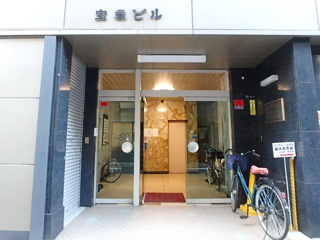エントランス①