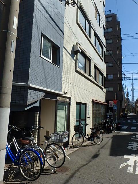 エントランス①