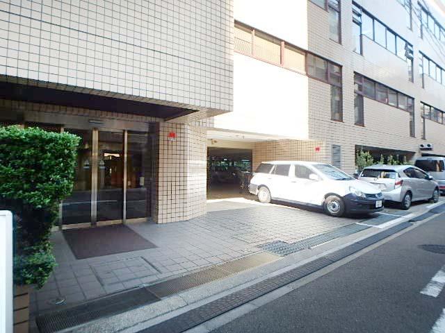 エントランス①
