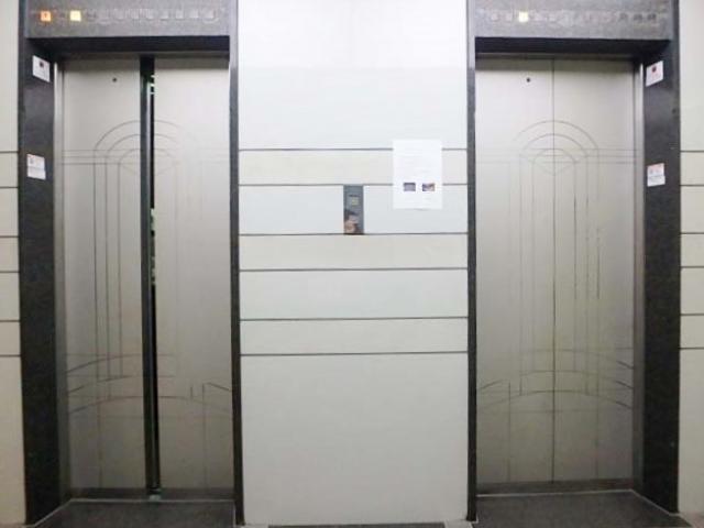 ホール②