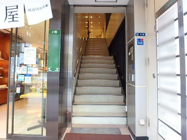 千疋屋ビルエントランス②