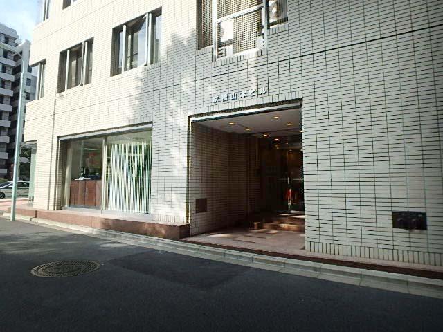 京橋山本ビルエントランス①