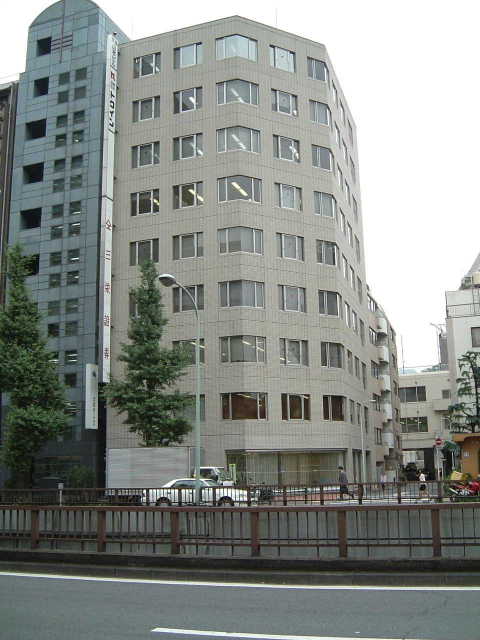 京橋山本ビル外観①(メイン)