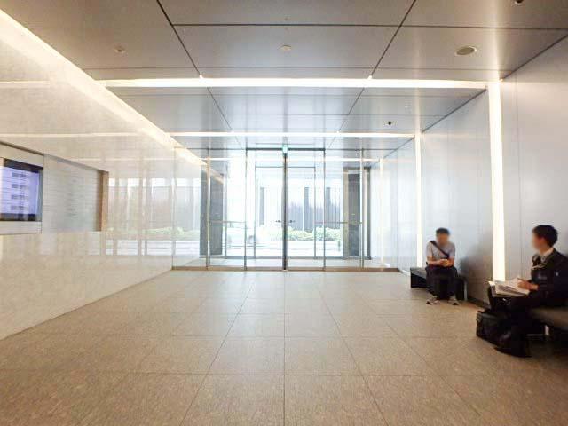 ホール③