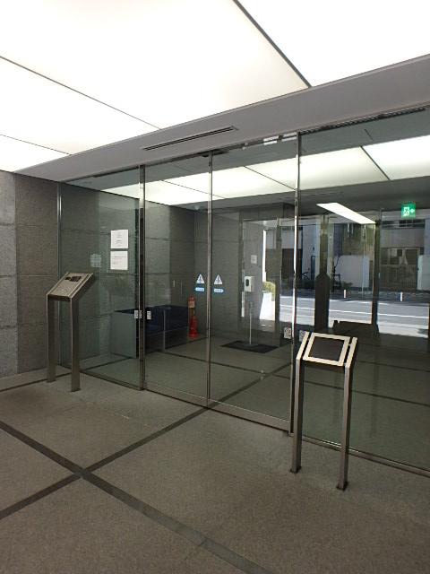 ホール①